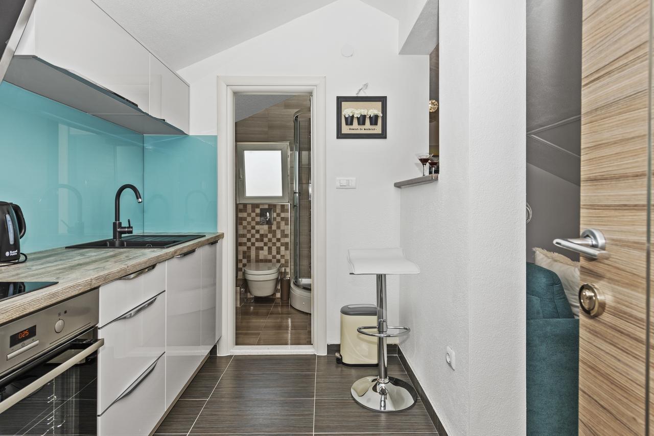 Apartment Nikola Трогир Екстериор снимка