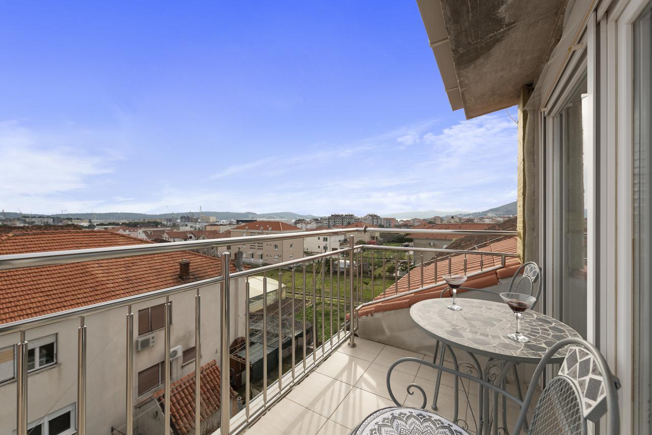 Apartment Nikola Трогир Екстериор снимка
